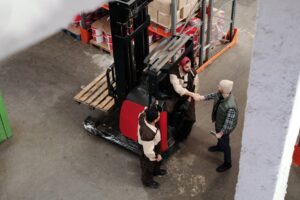 Distributor