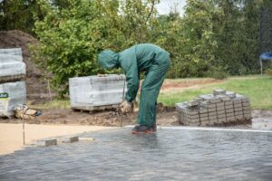 asphalt paving contractor